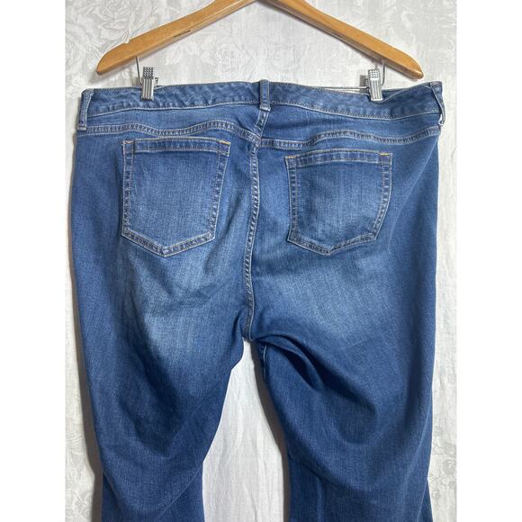 Torrid Jeans 16 Straight Cropped Raw Hem Blue Denim Stretch - Picture 11 of 15